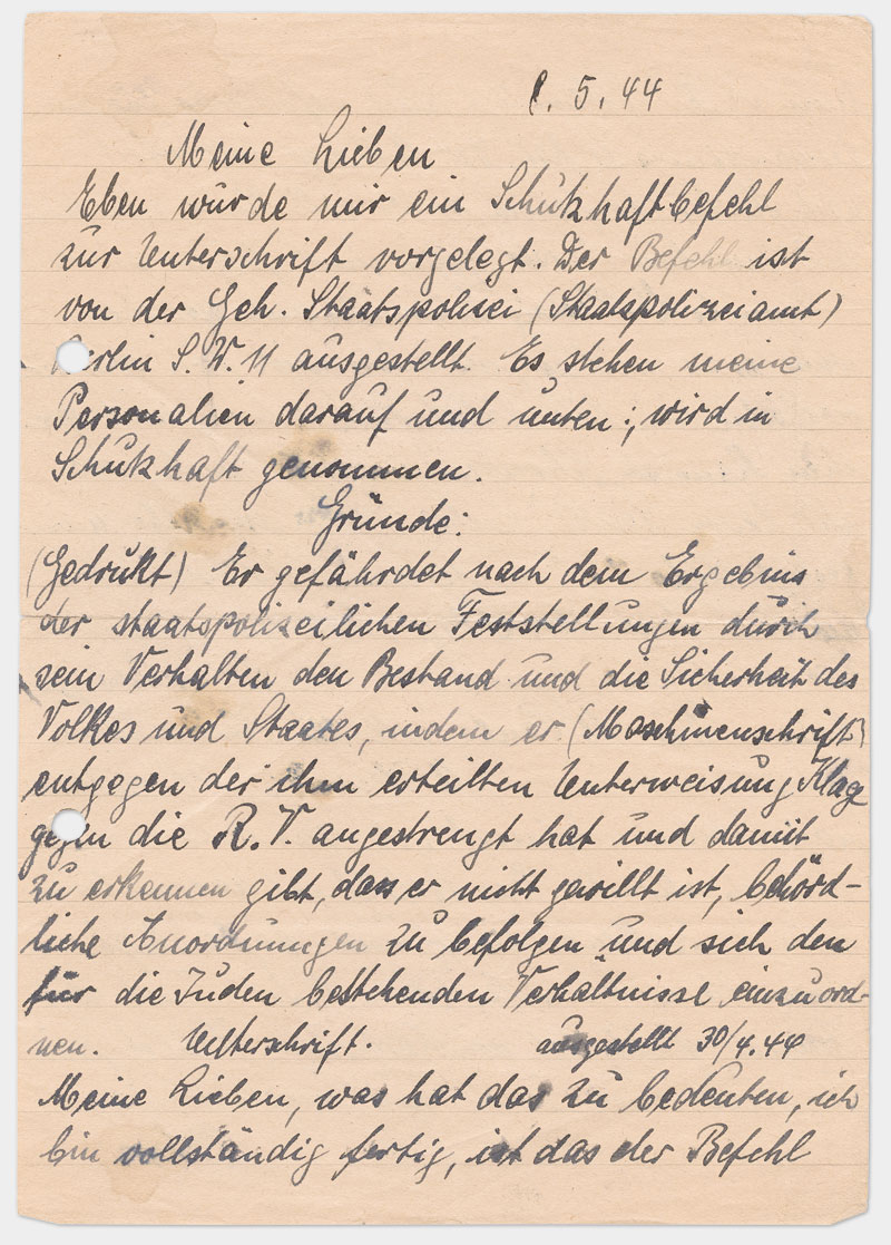 Seite 1 - handschriftlicher Brief, schwarze Tinte mit Flecken, rechts außen gelocht
